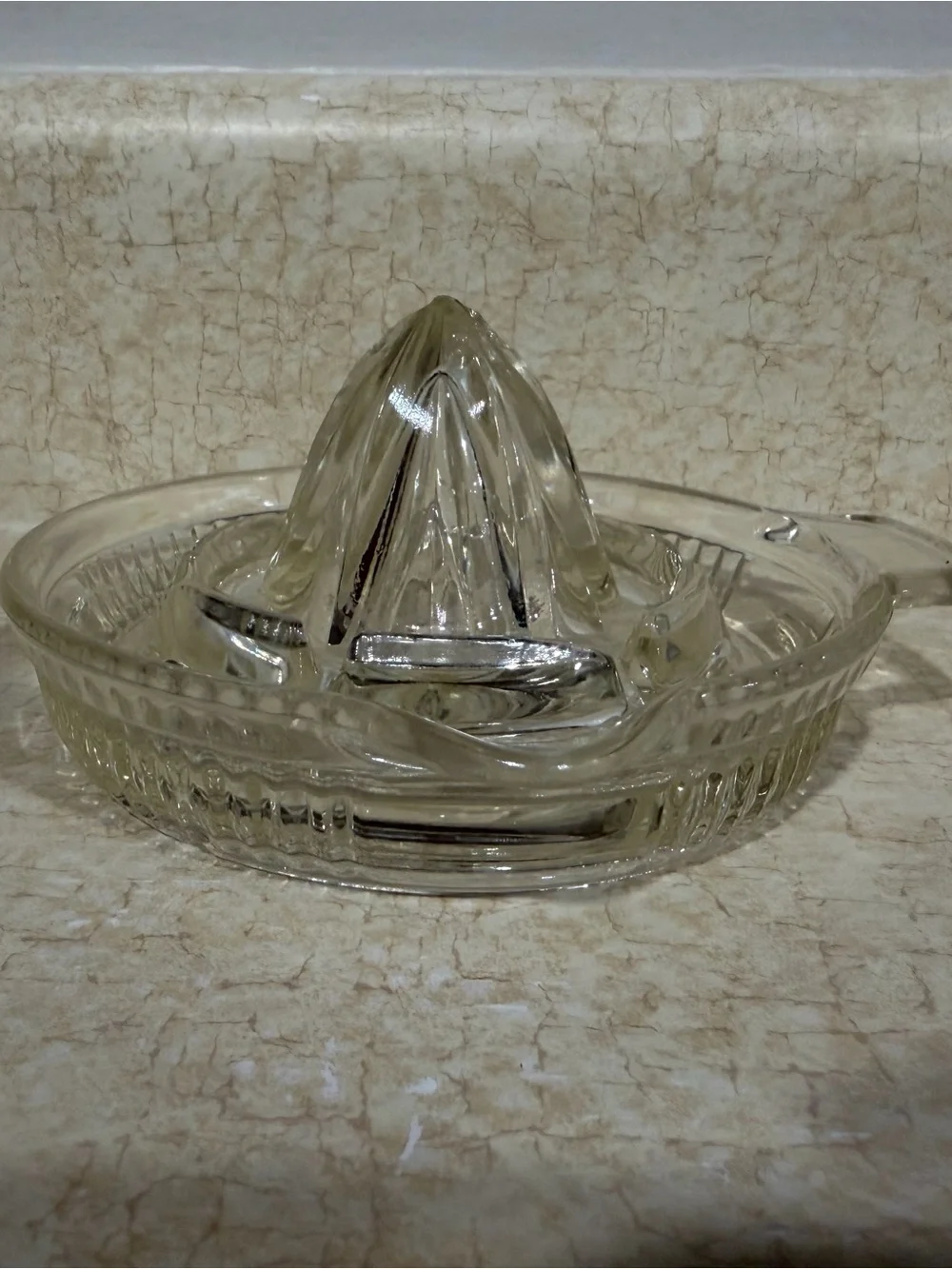 Clear Glass Citrus Juicer Reamer